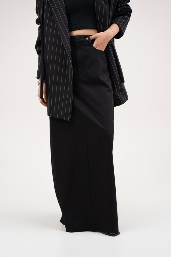 Lyric Skirt With Slit